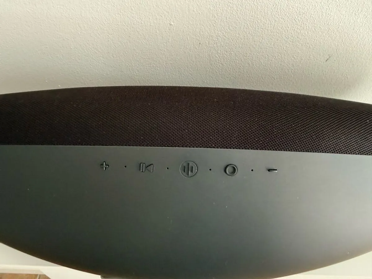 Bowers & Wilkins Zeppelin Speaker - Image 3