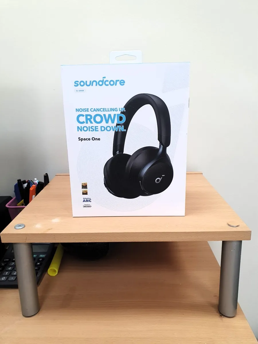 Internet Radio & Headphones - Image 2