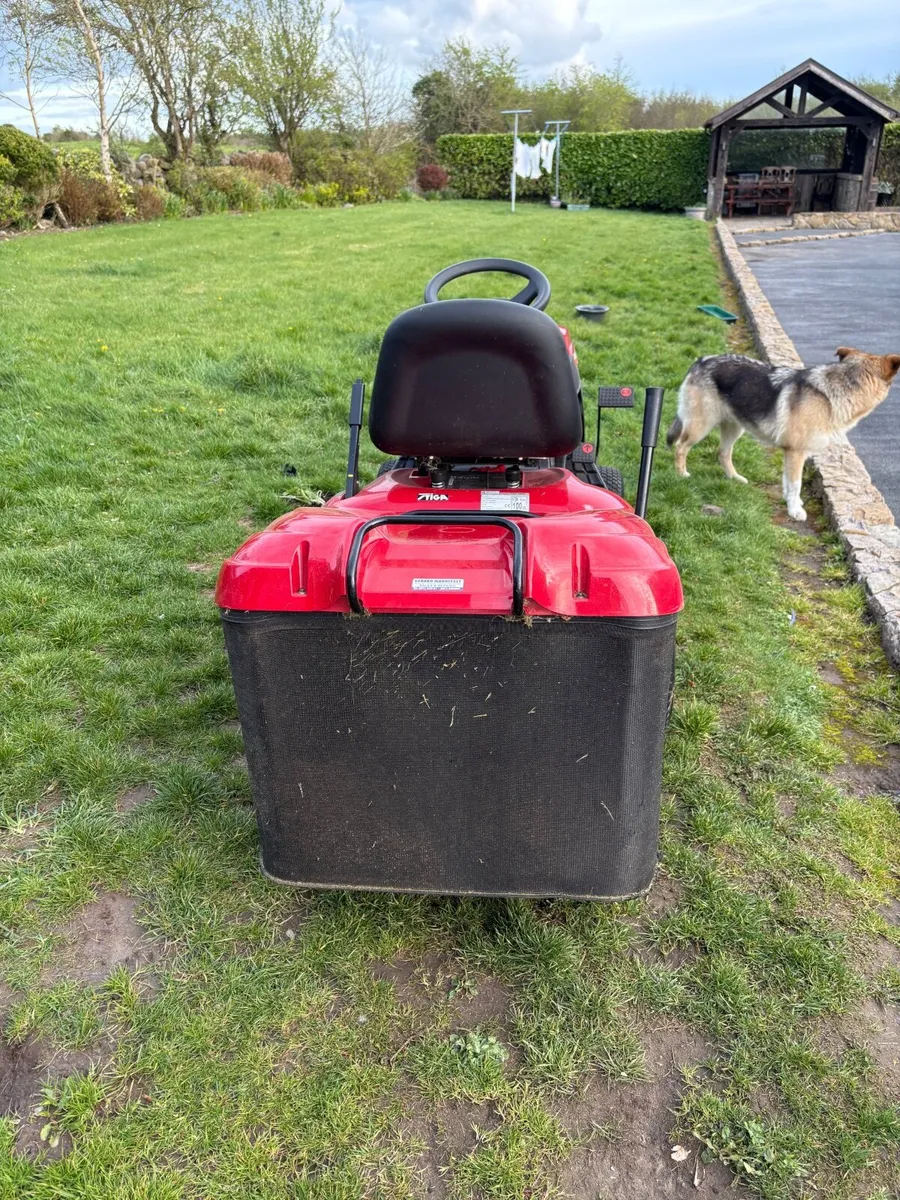 Castlegarden Tractor Lawnmower - Image 2