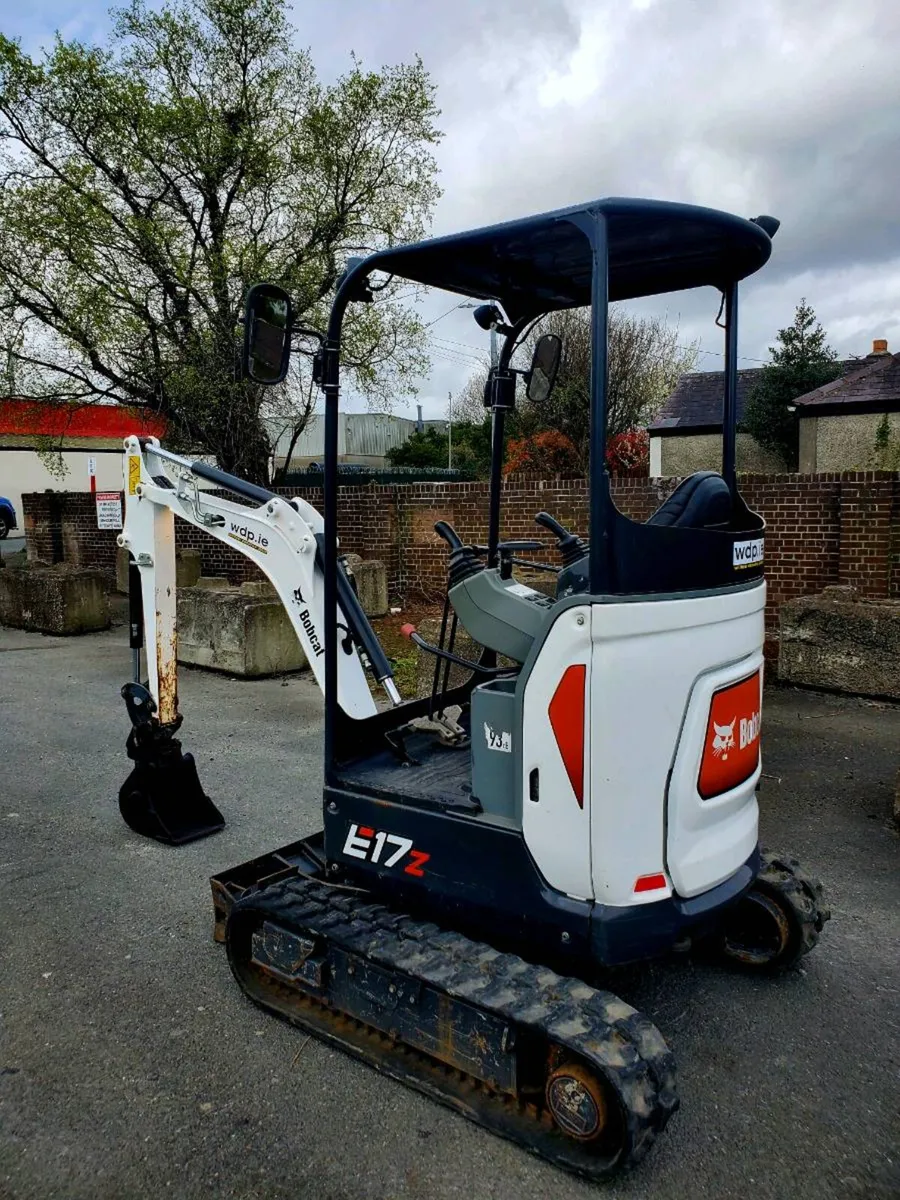 Bobcat mini digger - Image 1