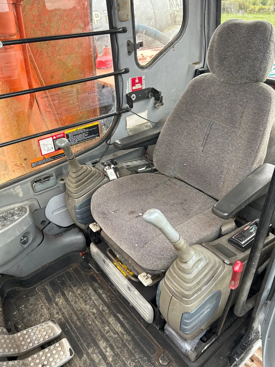Hitachi Ex120-5 Bog master - Image 2