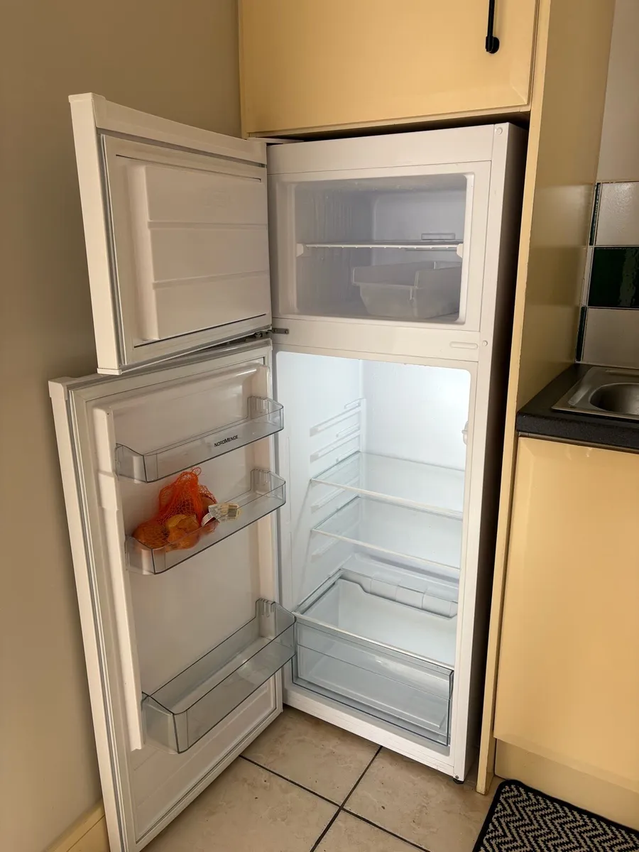 Fridge like new - Image 2