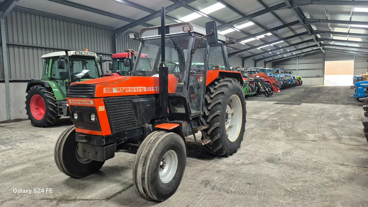 URSUS 208 2WD - Image 1