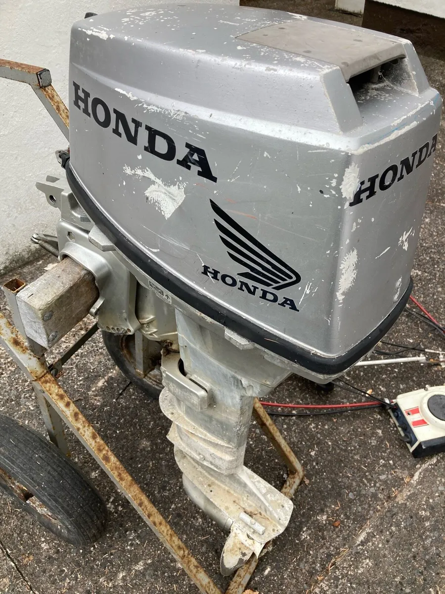 Boat engine - Image 3