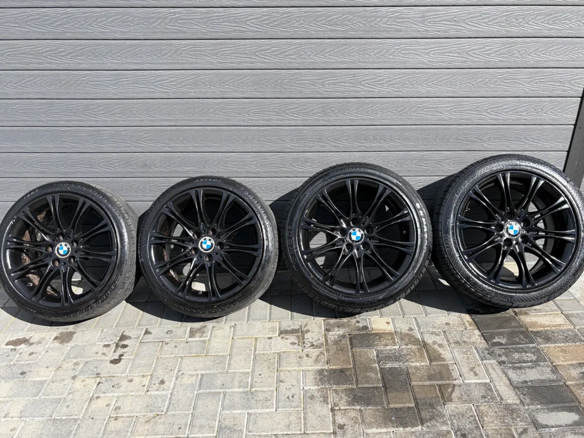 18” GENUINE BMW F30 ALLOY WHEELS & TYRES - Image 2
