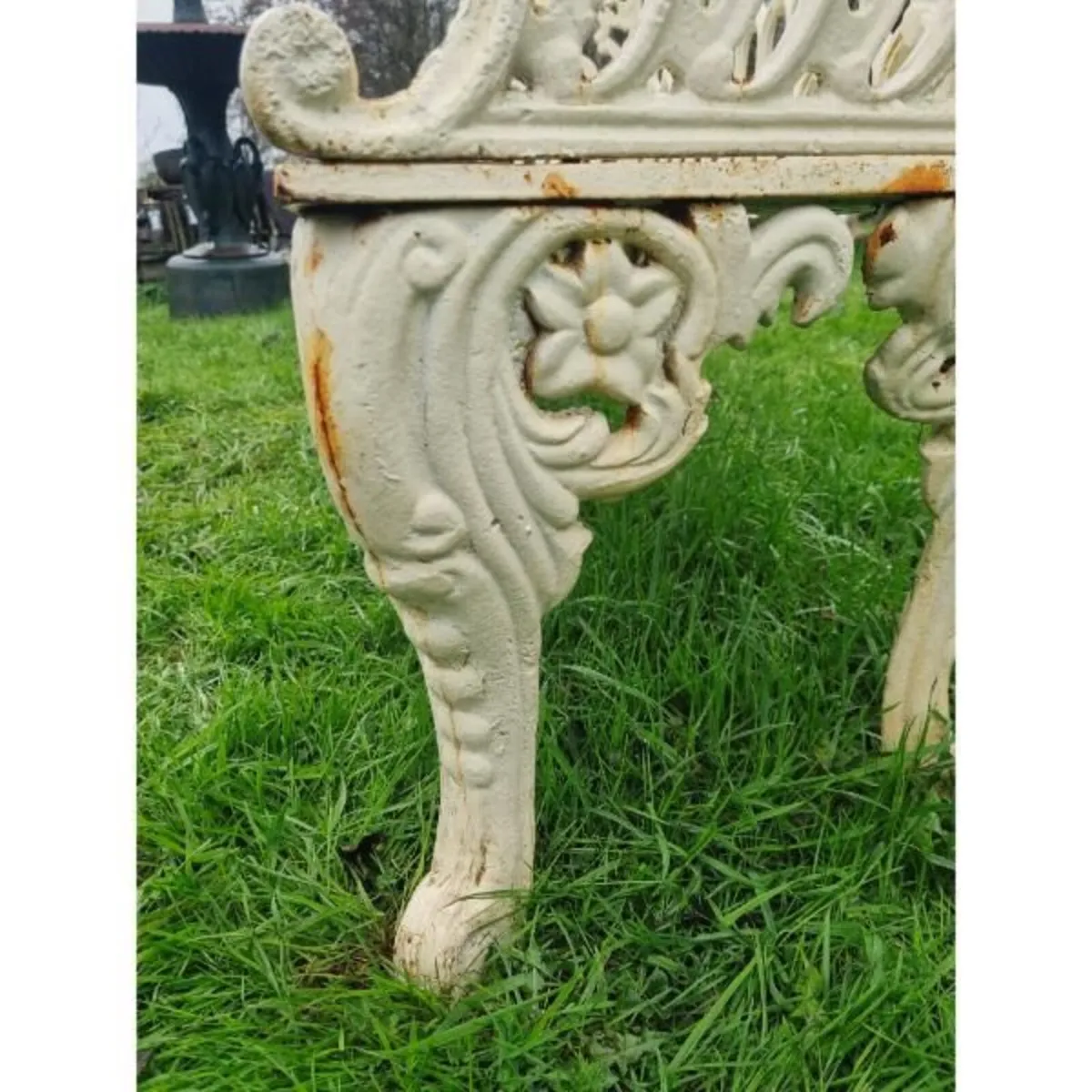 Bench Cast Iron Horse Shoe Large White CH-R-742-W - Image 4