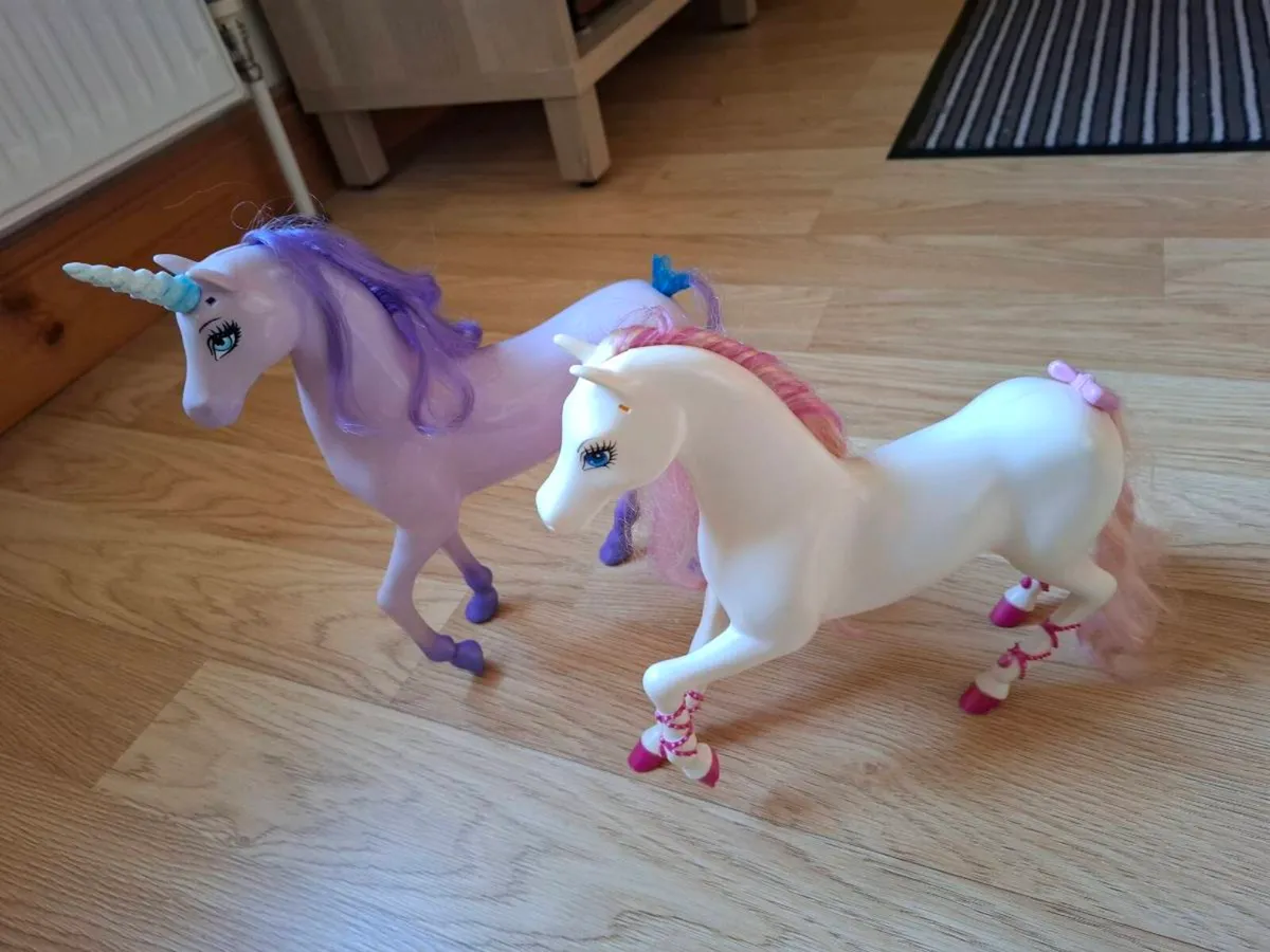 Barbie horse/unicorn bundle - Image 1