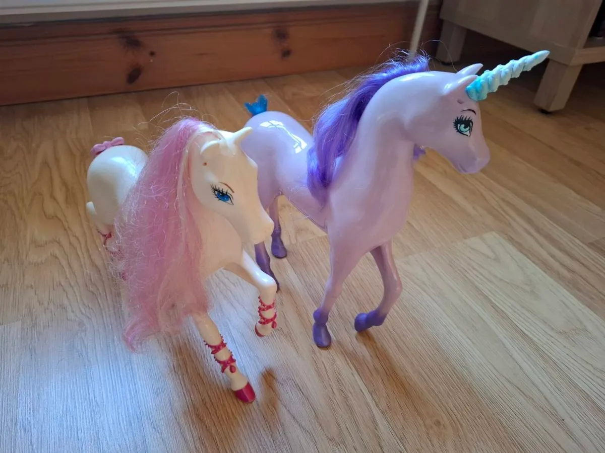 Barbie horse/unicorn bundle - Image 2