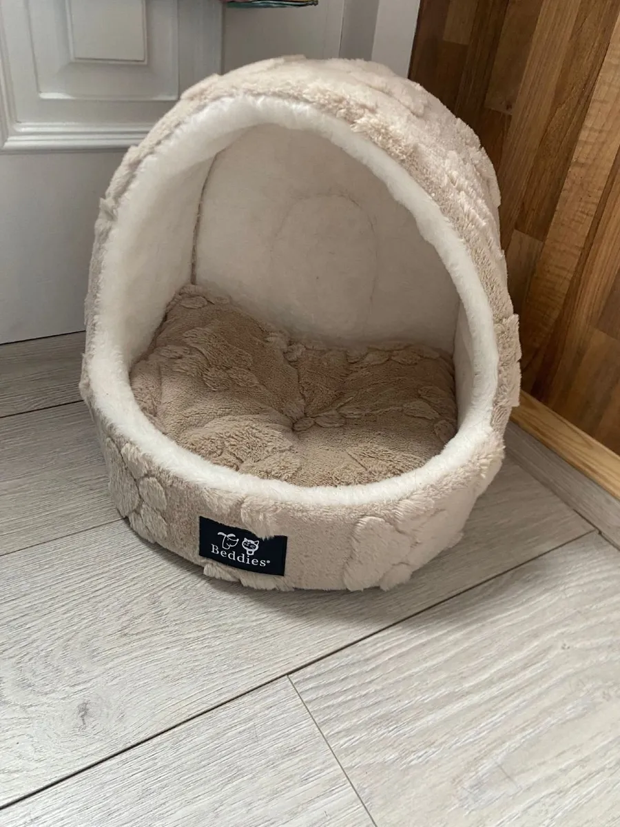 Cat Bed - Image 1