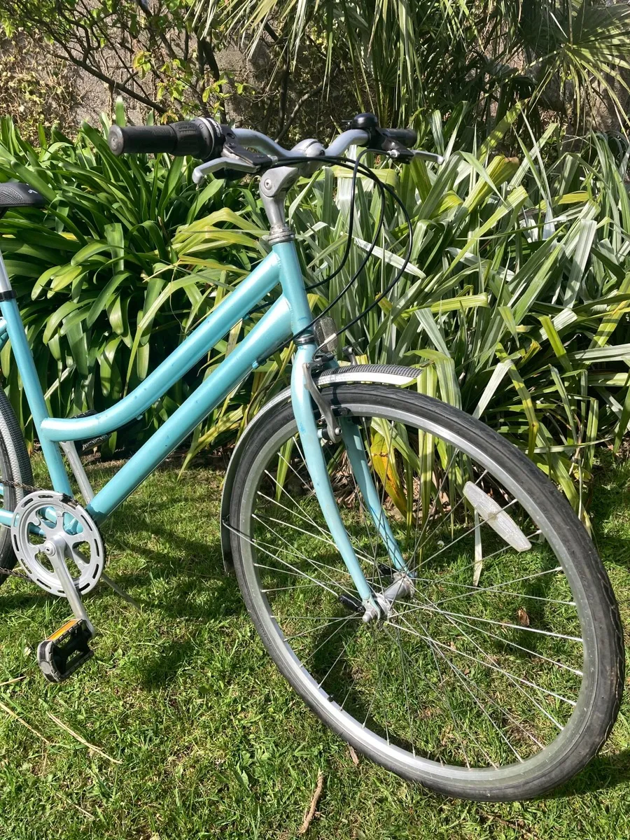 Ladies Hybrid Bike - Image 3