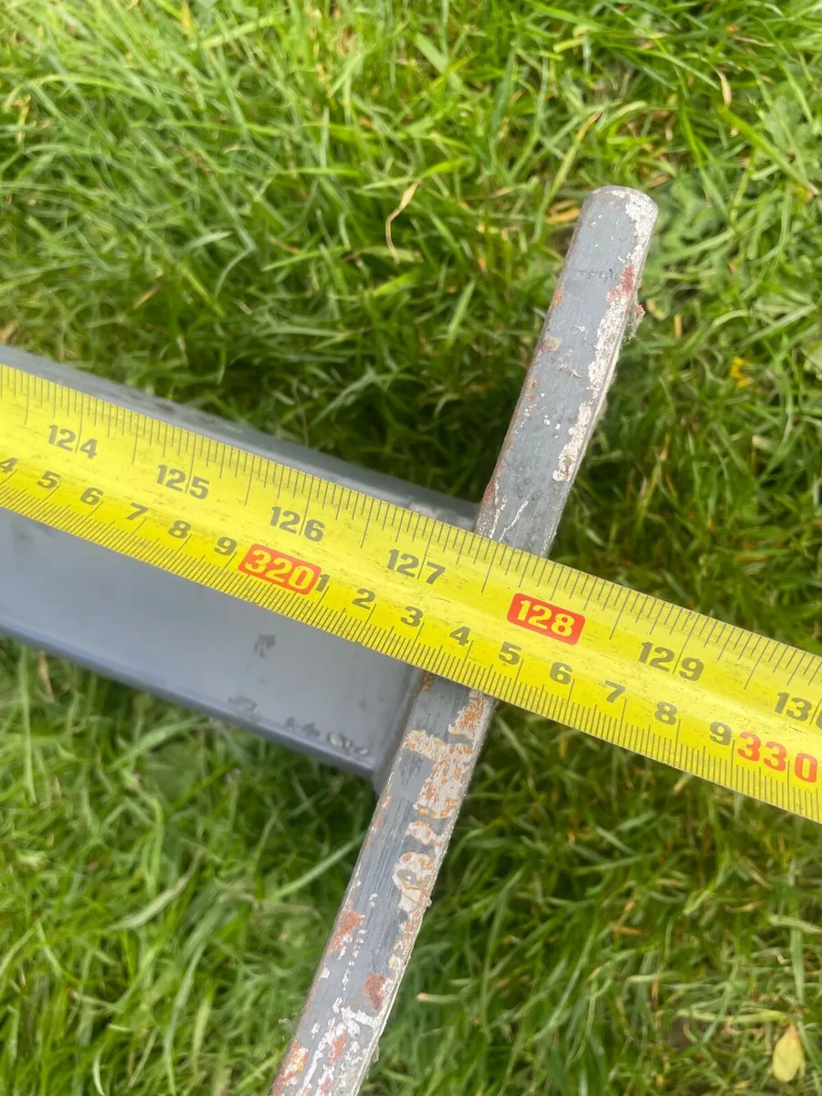 3 Steel beams - Image 3