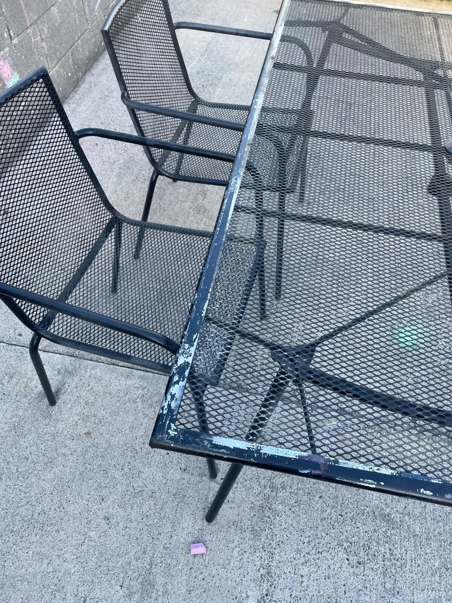 Garden table & chairs - Image 3