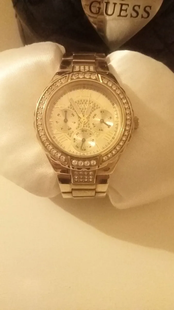 Designer Guess watch - Image 3