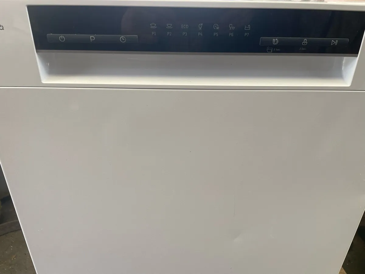 Dishwasher - Image 1