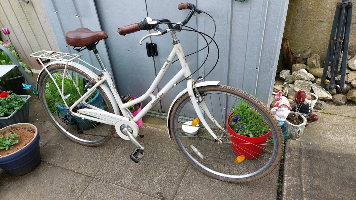 Pendleton Somerby City Bike - Image 1