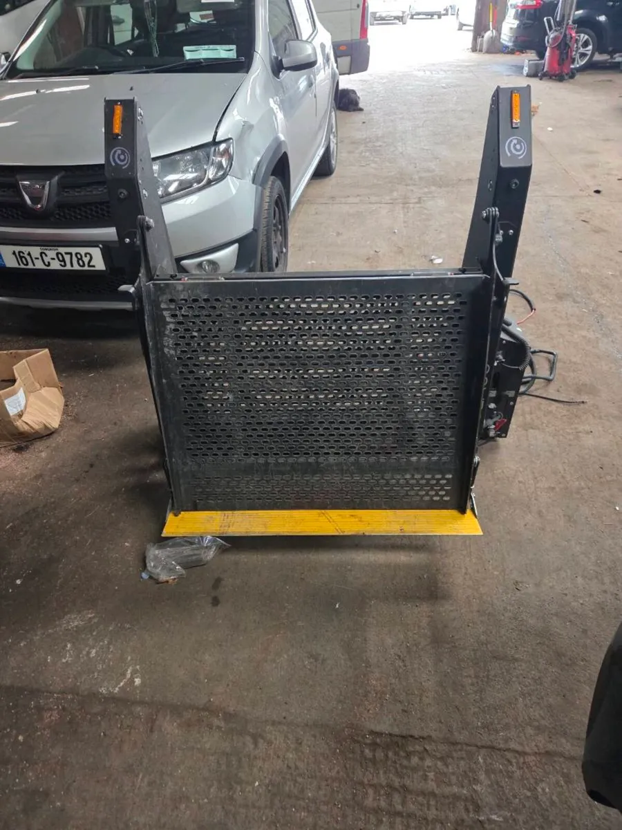 Van taillift for sale 12volt - Image 2