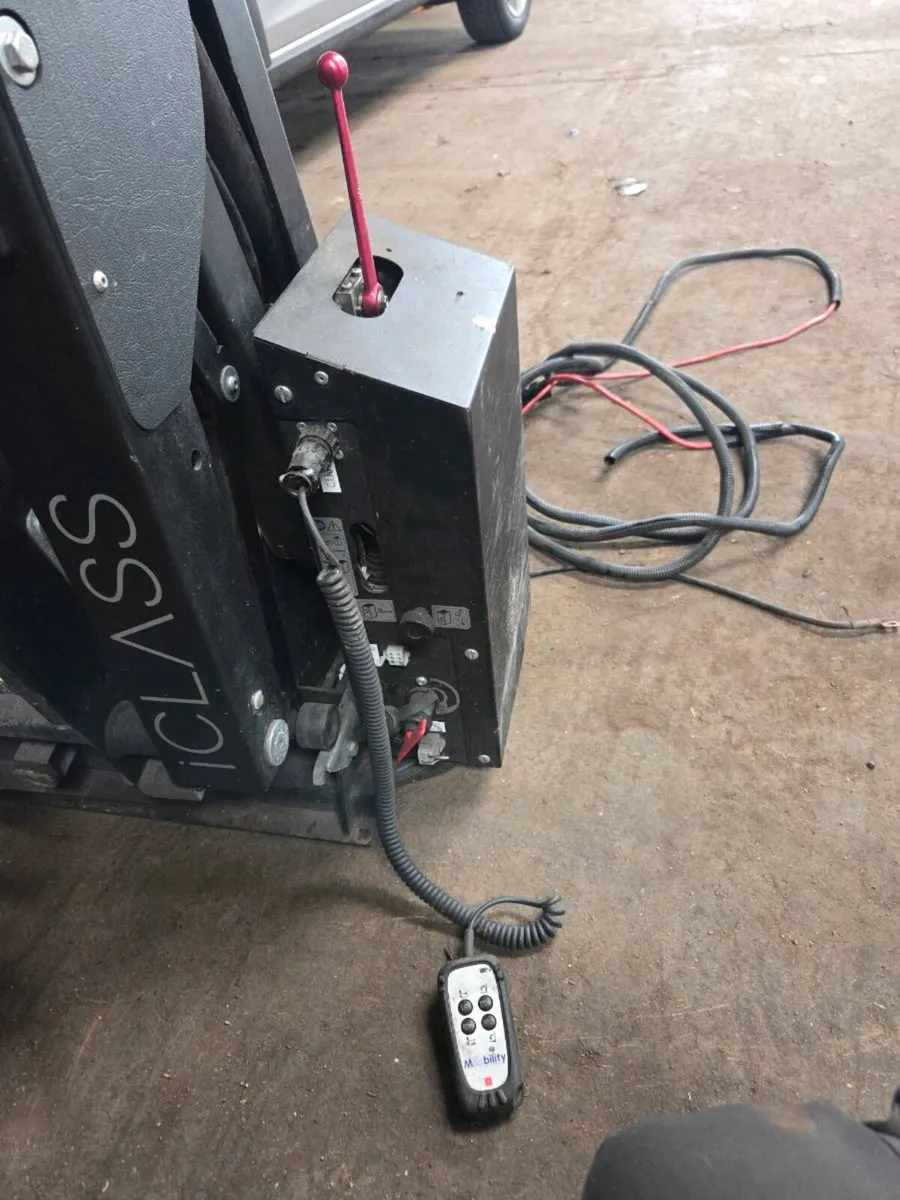 Van taillift for sale 12volt - Image 3