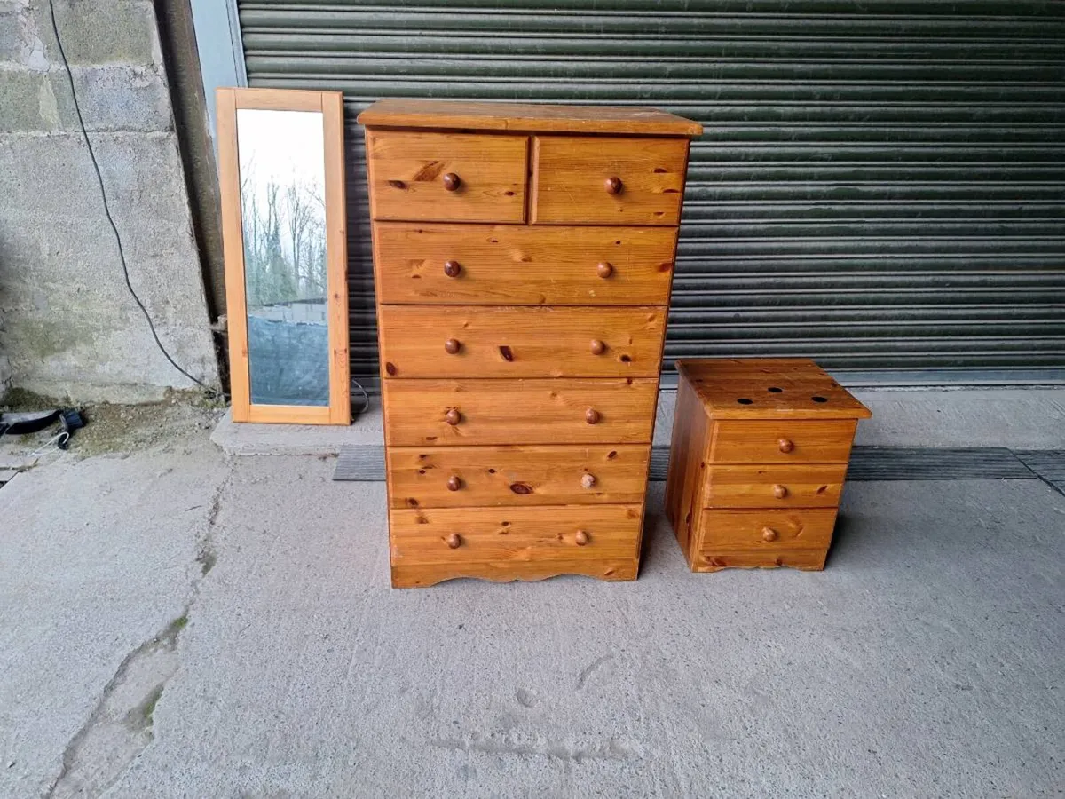 Large pine chest of drawers and locker () - Image 1