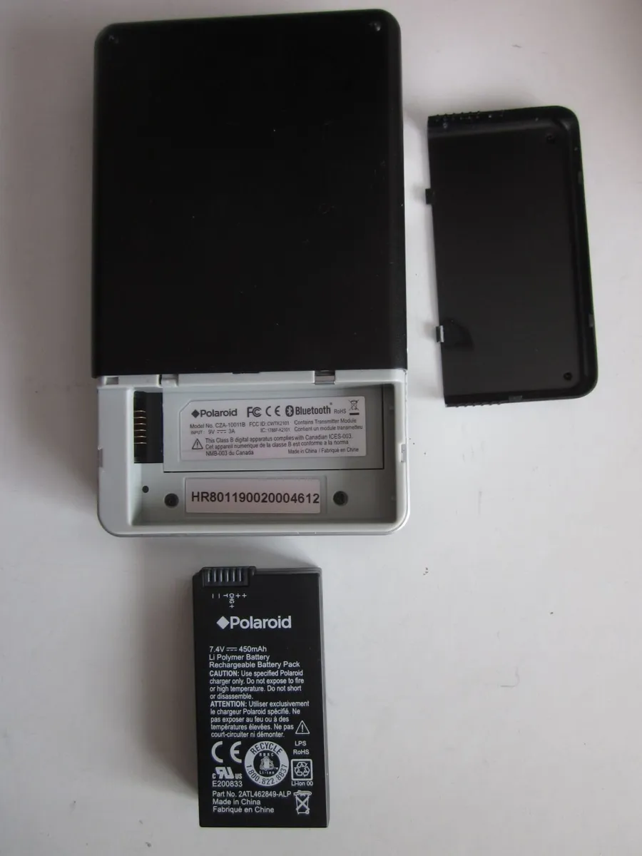 Polaroid PoGo Instant Mobile Printer - Image 4