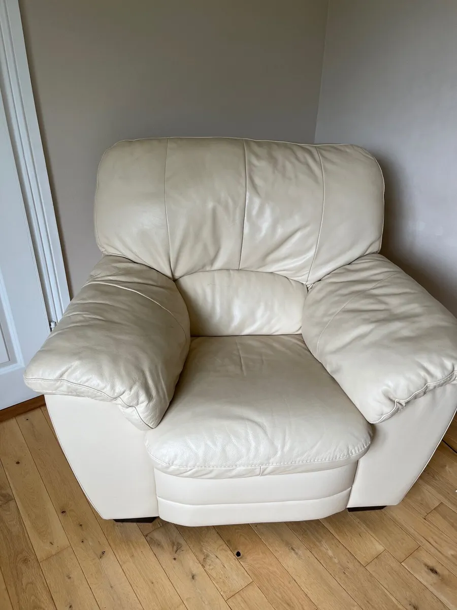 Suite of furniture, 3 piece cream - Image 3