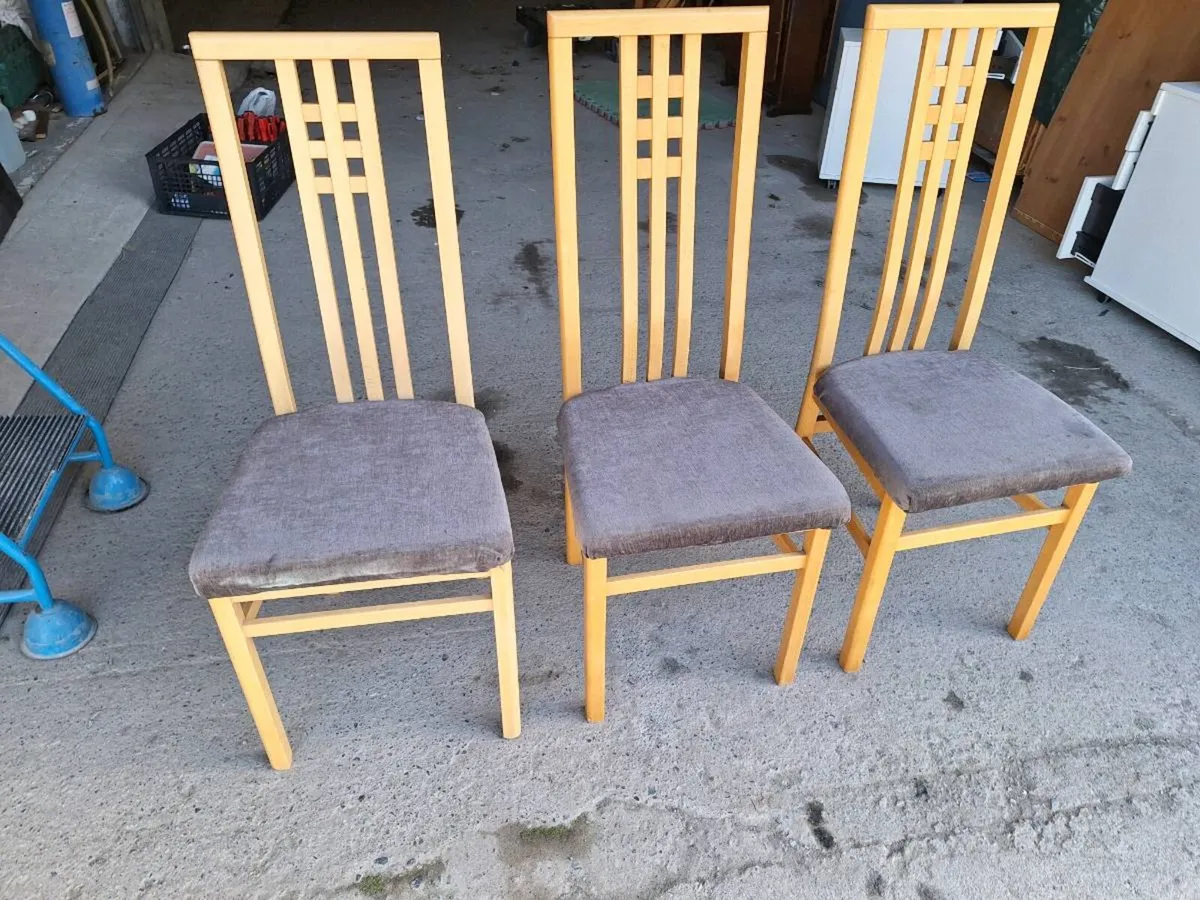 Three chairs (DELIVERY) - Image 2