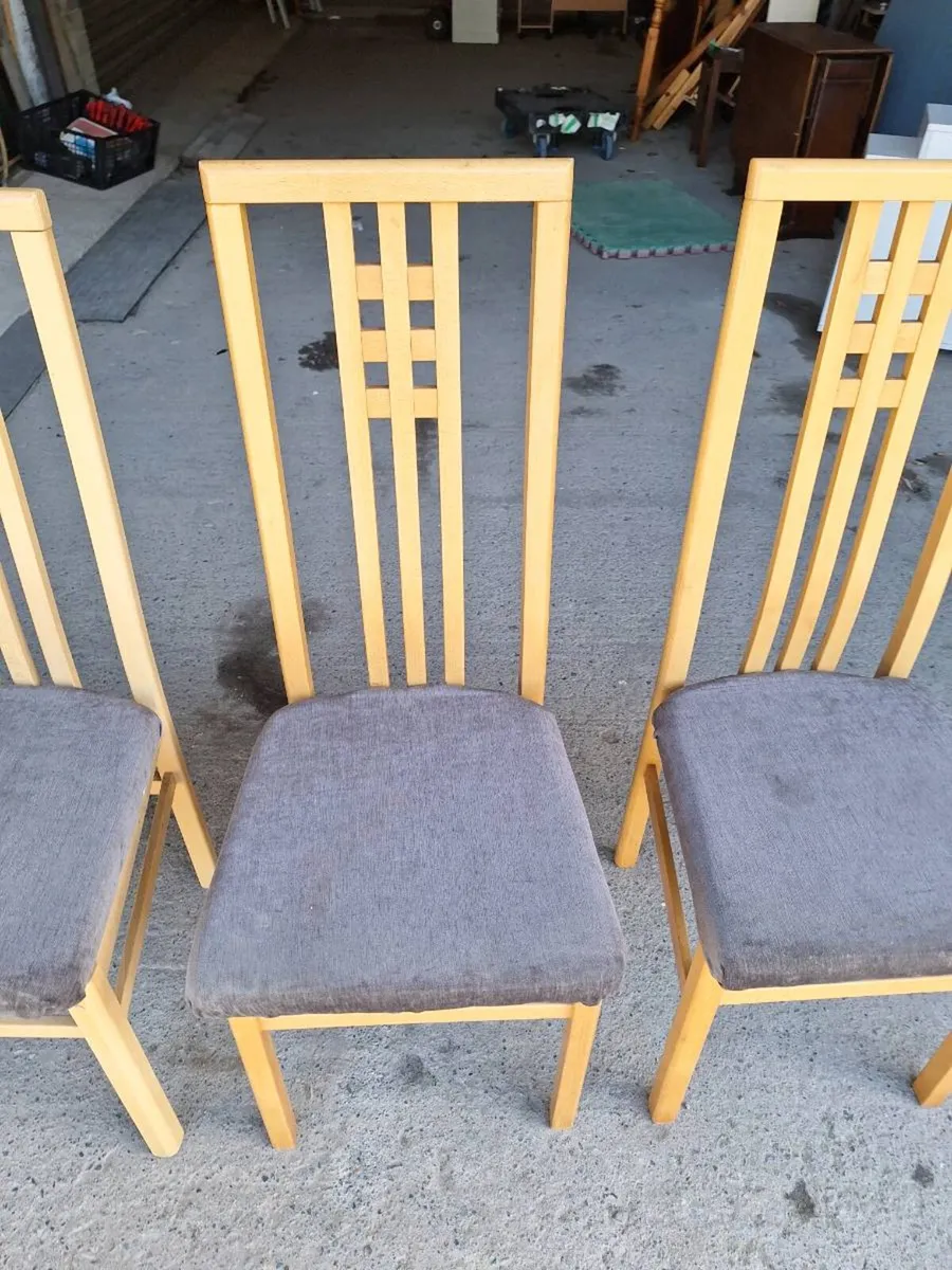 Three chairs (DELIVERY) - Image 4
