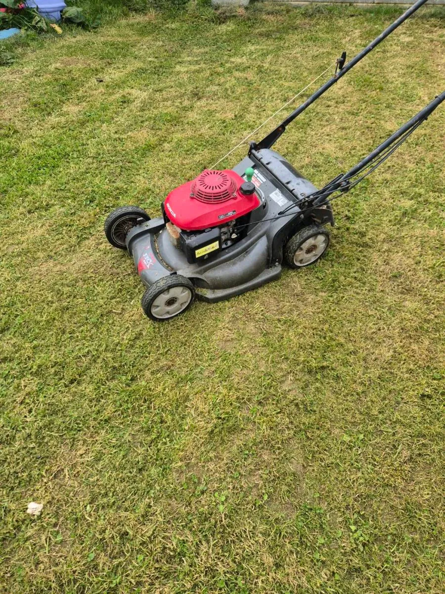 Honda HRX 537 hydrostatic lawn mower - Image 4