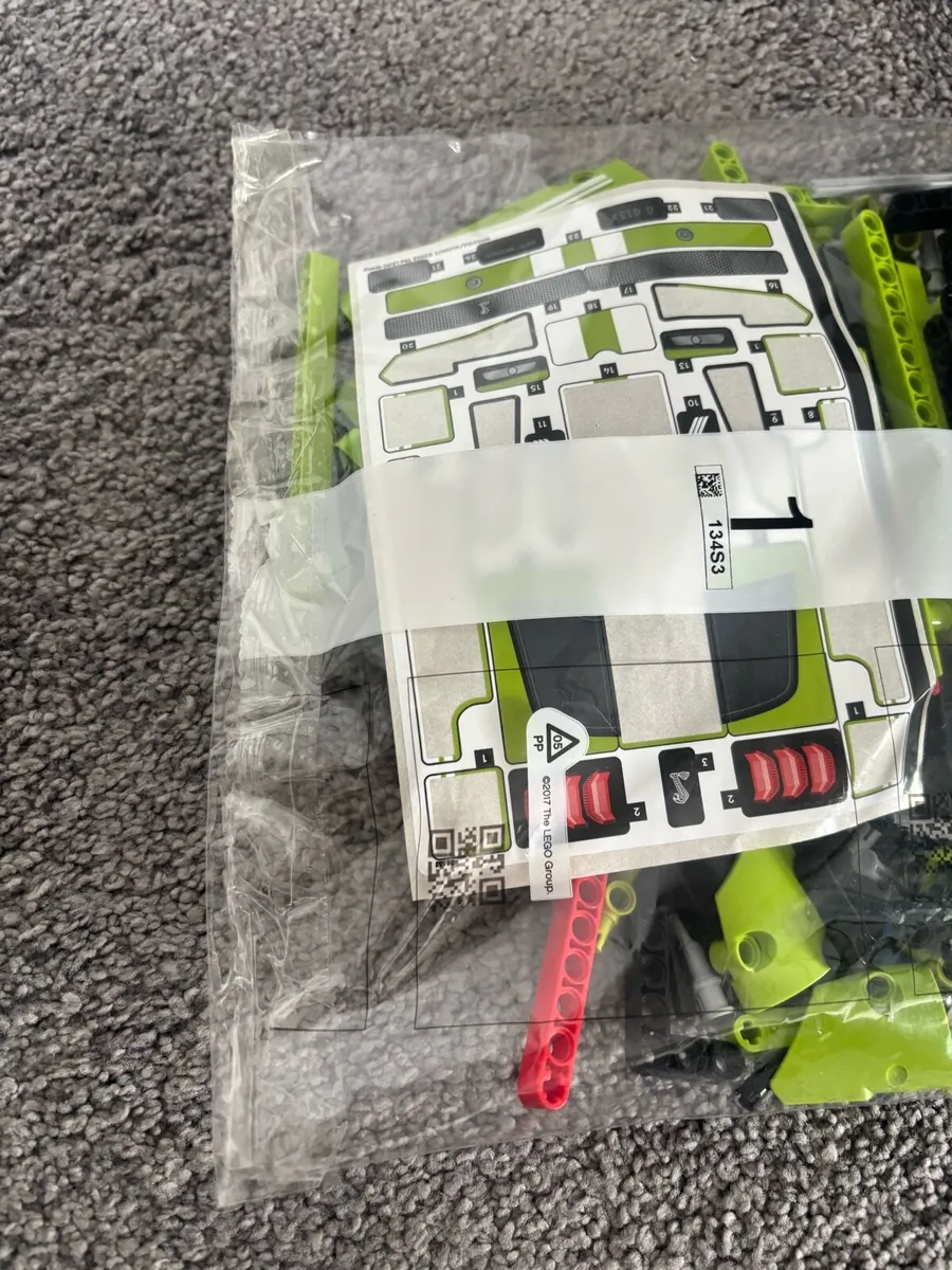 Lego 42138 Ford Mustang - Image 2