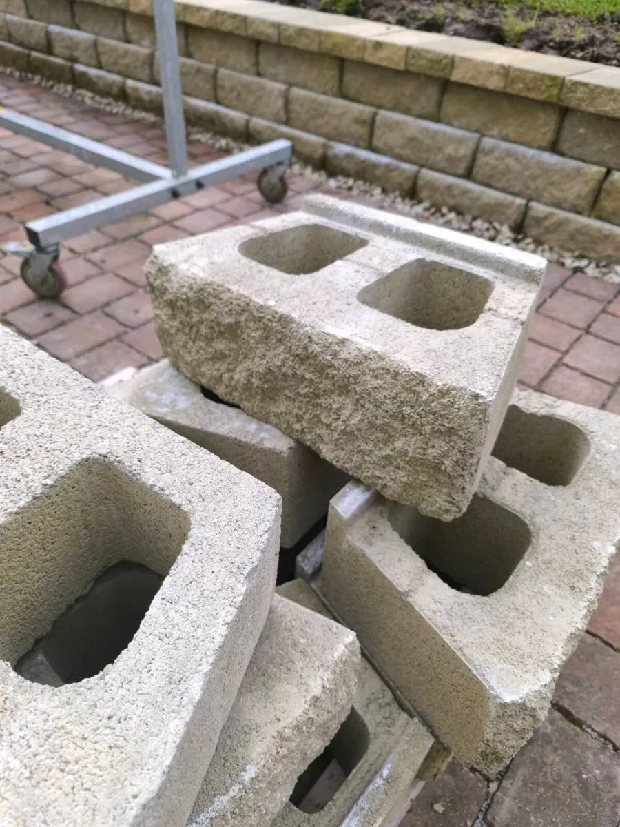 Retaining Wall blocks x 10 - Image 3