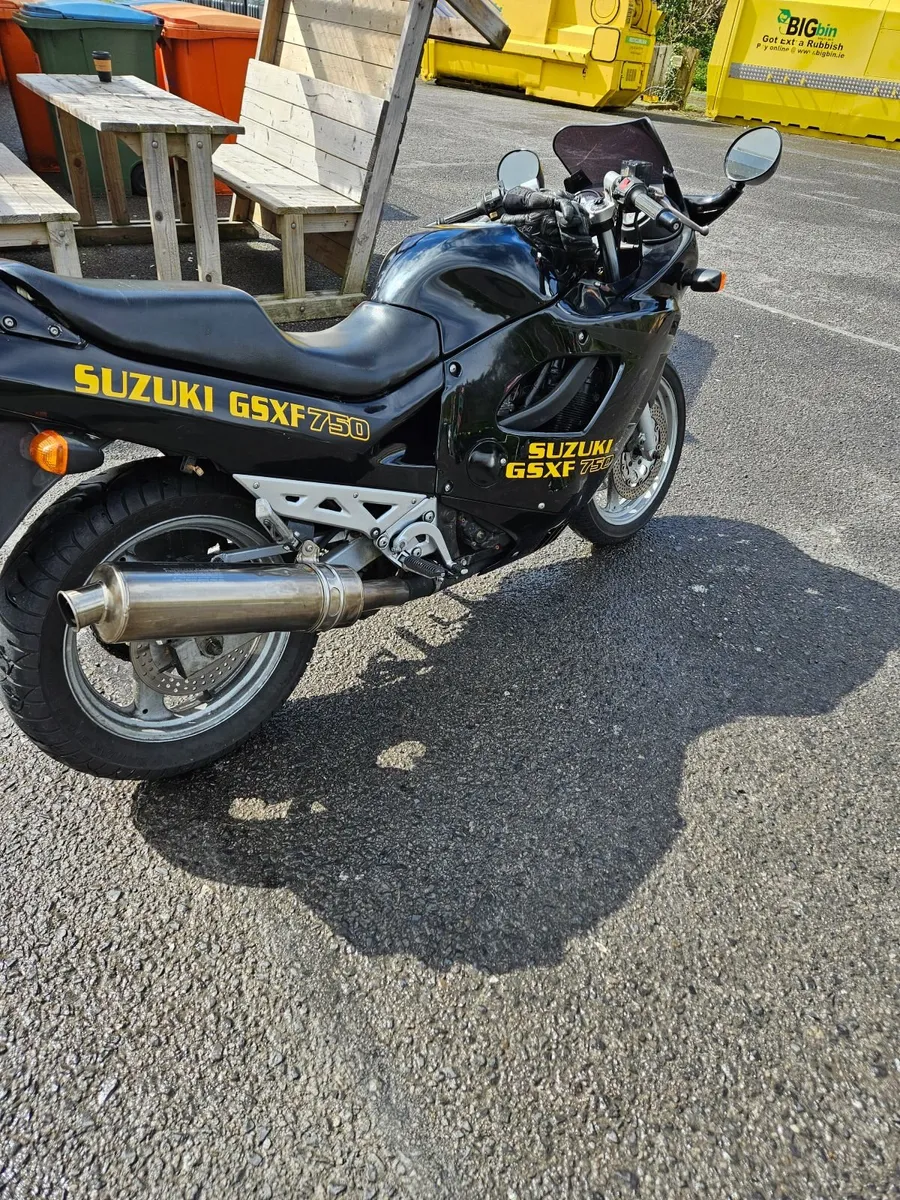 Motorcycle GSXF 750 - Image 4