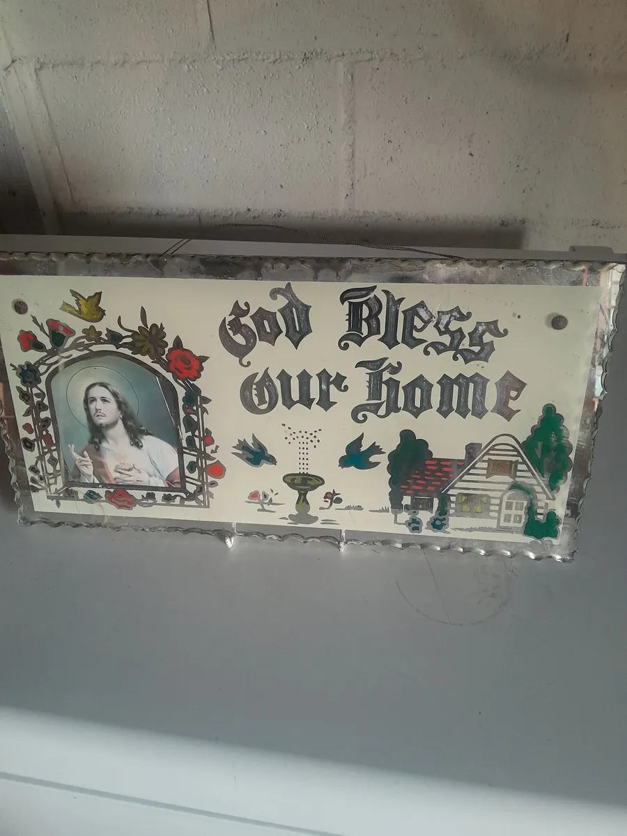 Vintage  regilious glass plaque - Image 2