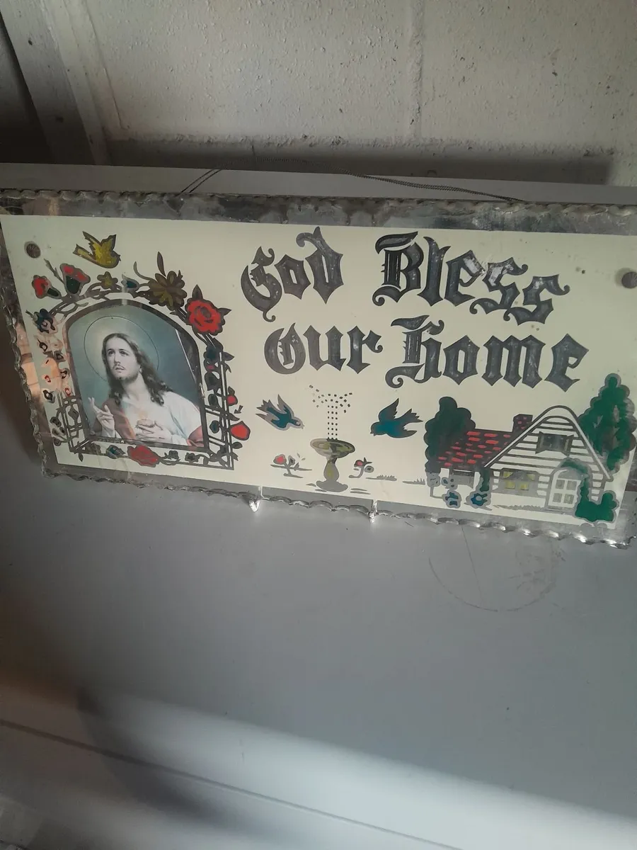 Vintage  regilious glass plaque - Image 4