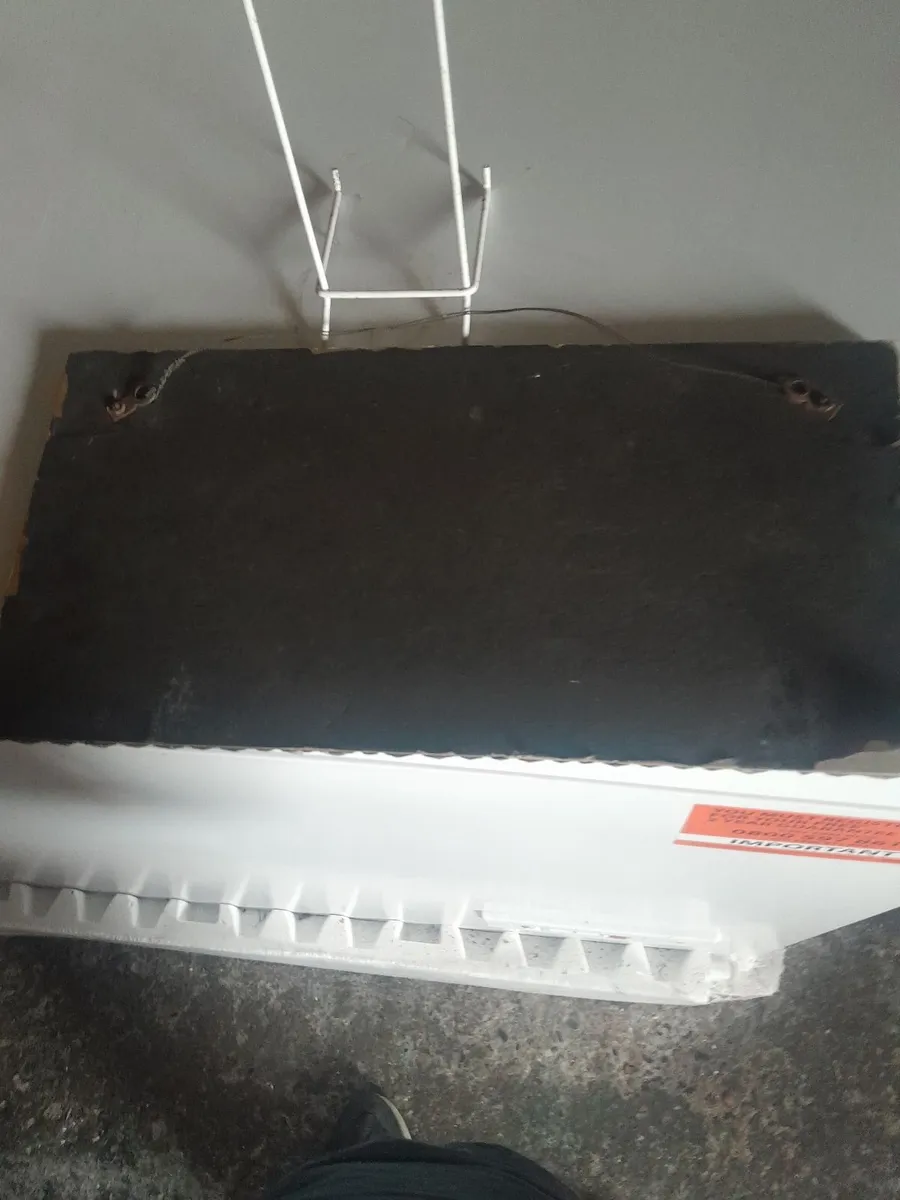 Vintage  regilious glass plaque - Image 3