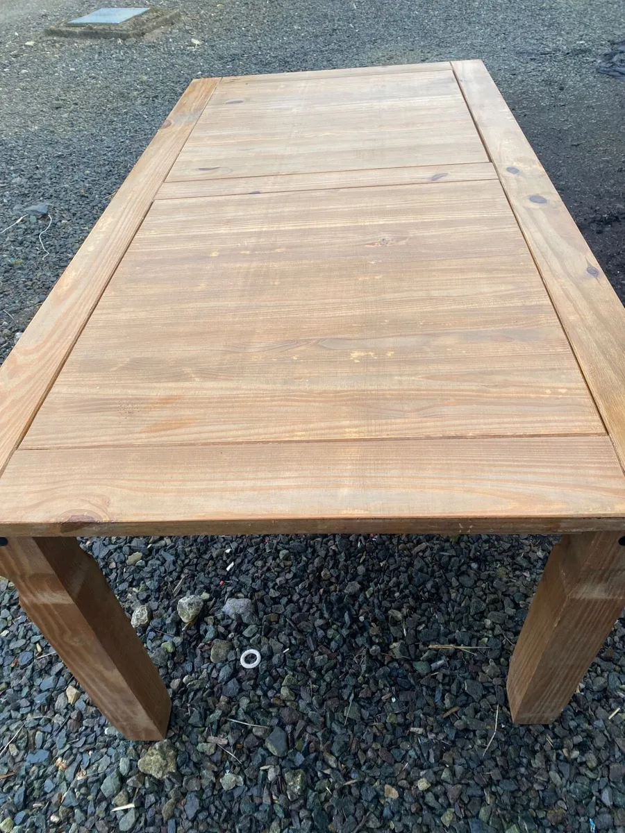 Kitchen table - Image 2