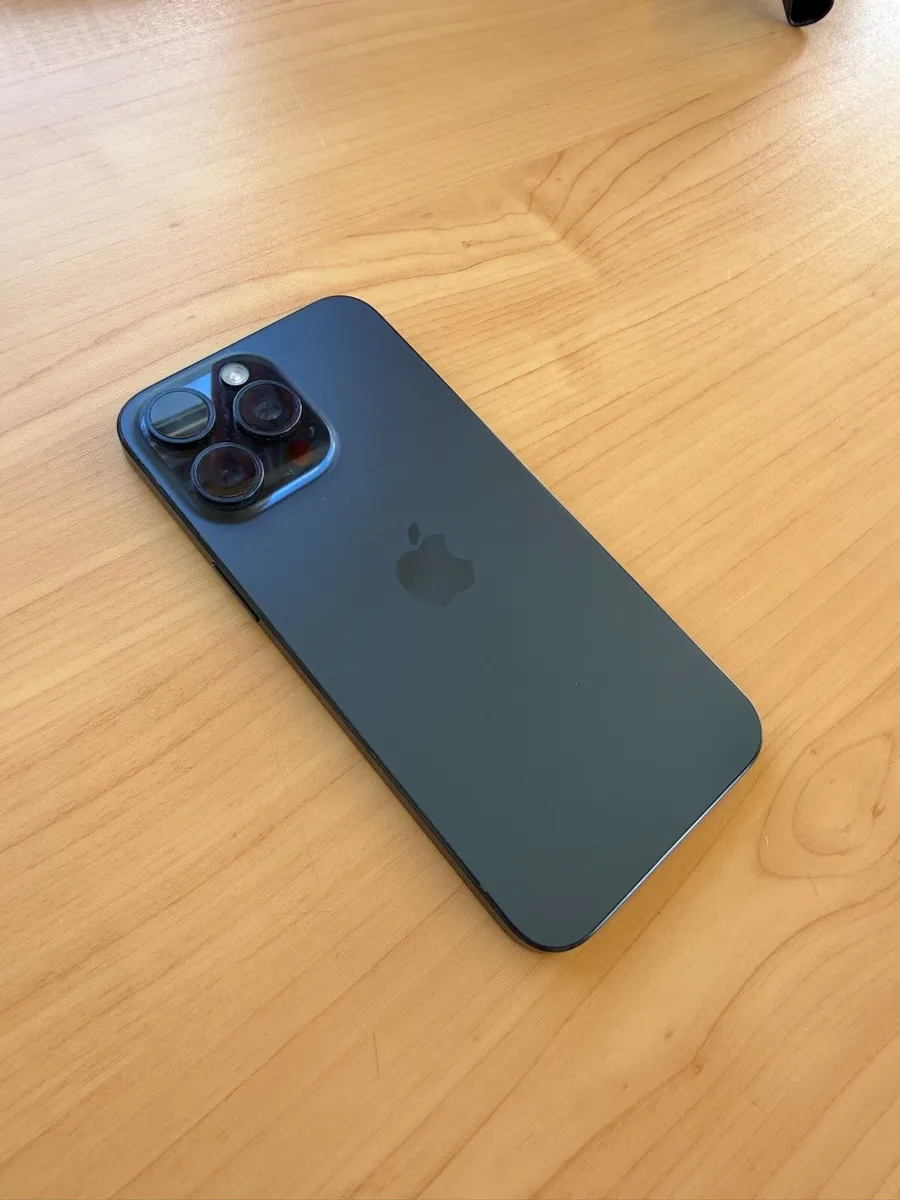 iPhone 15 Pro Max 256GB - Image 1