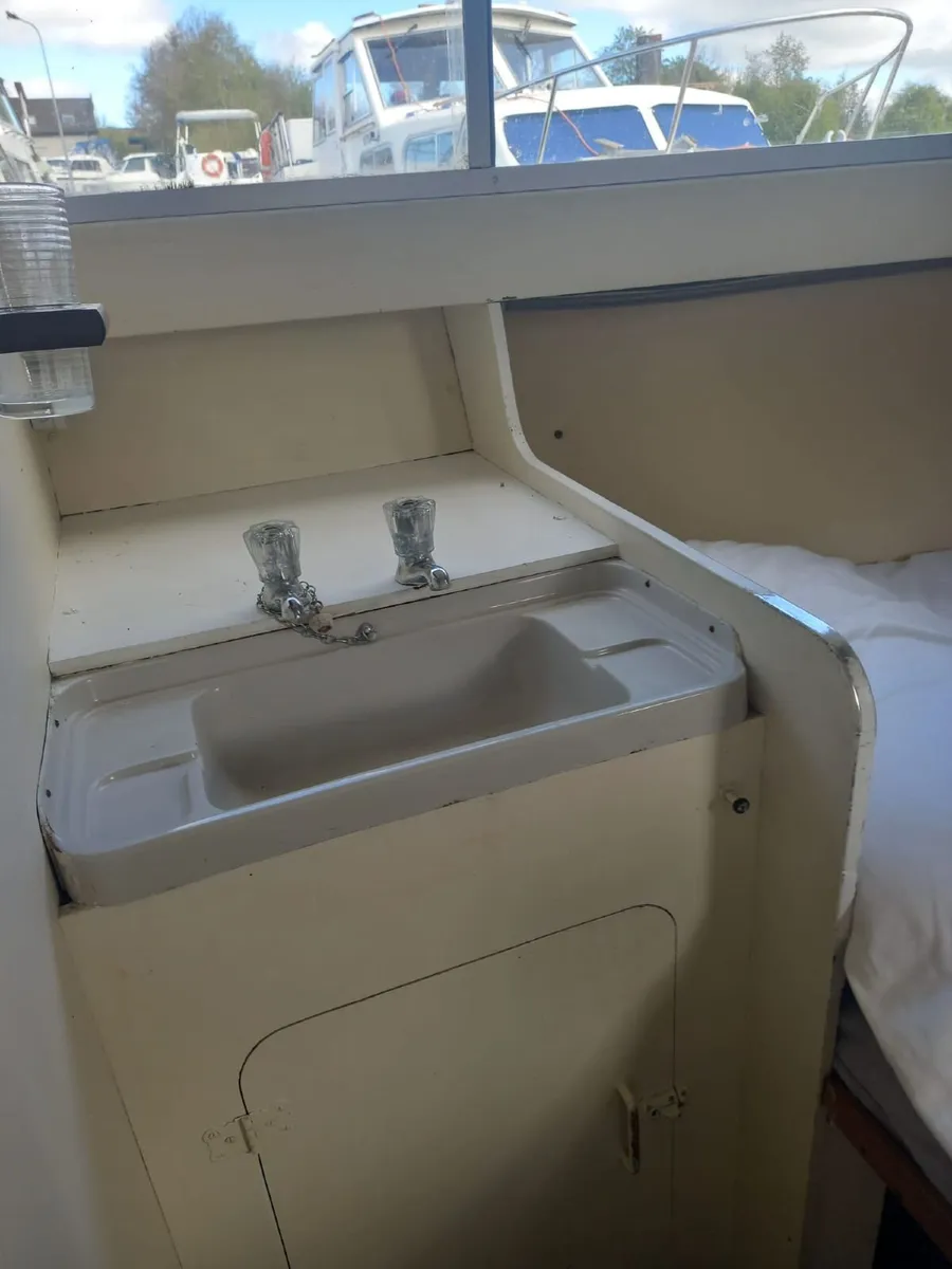 Our beloved Litton Discovery 27ft Cruiser - Image 4