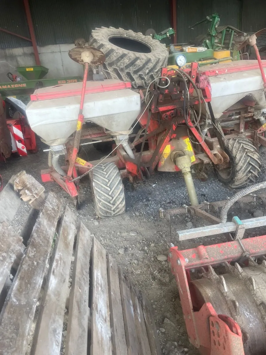 Accord 4 Row Maize Seeder - Image 2