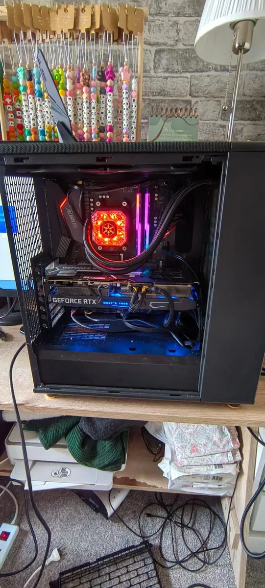 High end gaming computer - Image 1