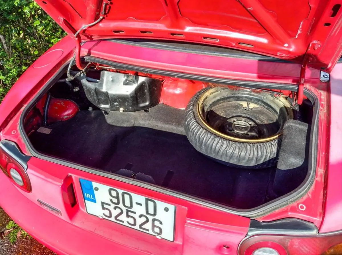 Mazda Other 1990 - Image 3