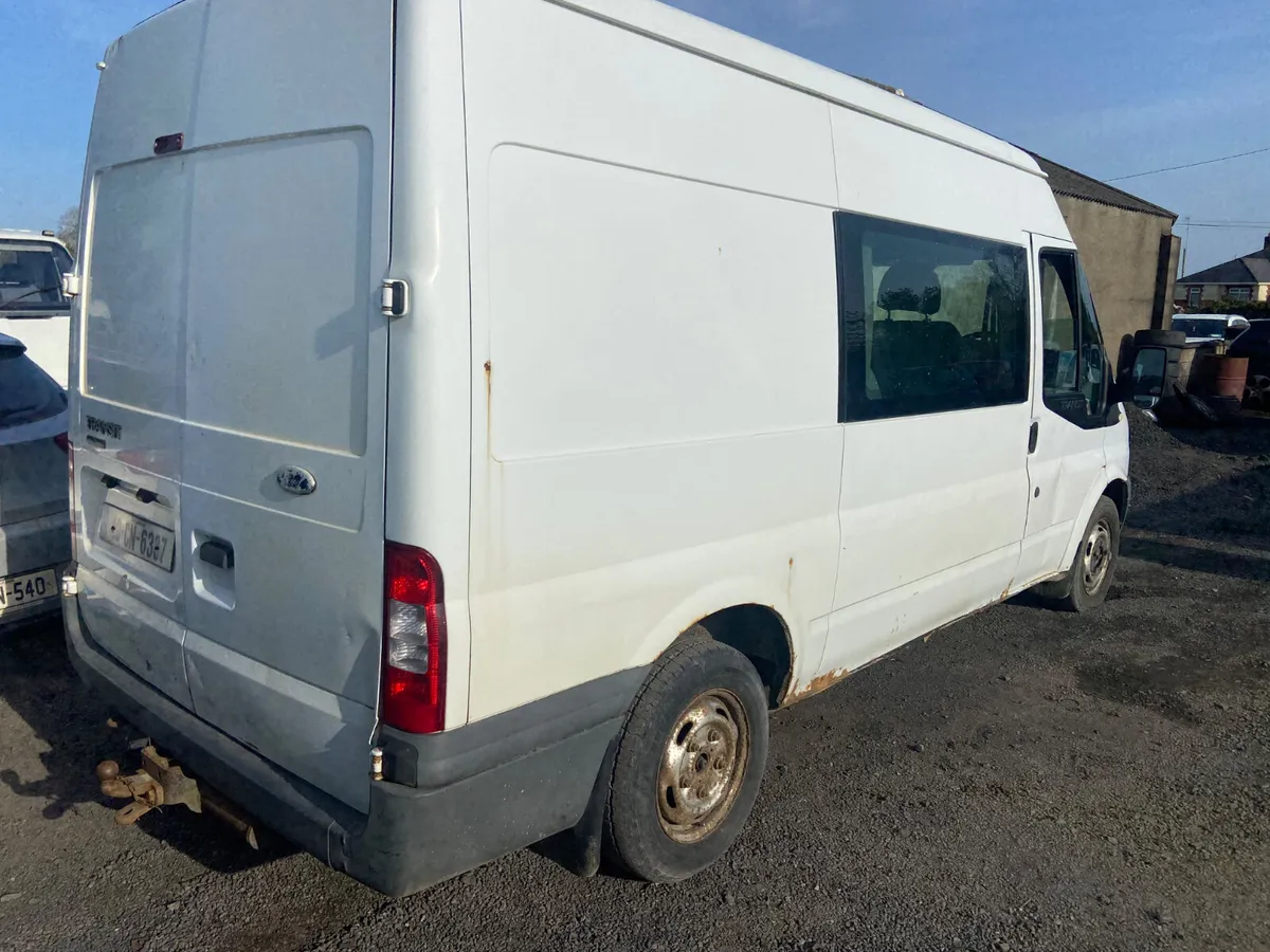 Ford Transit 2010 crew cab - Image 3