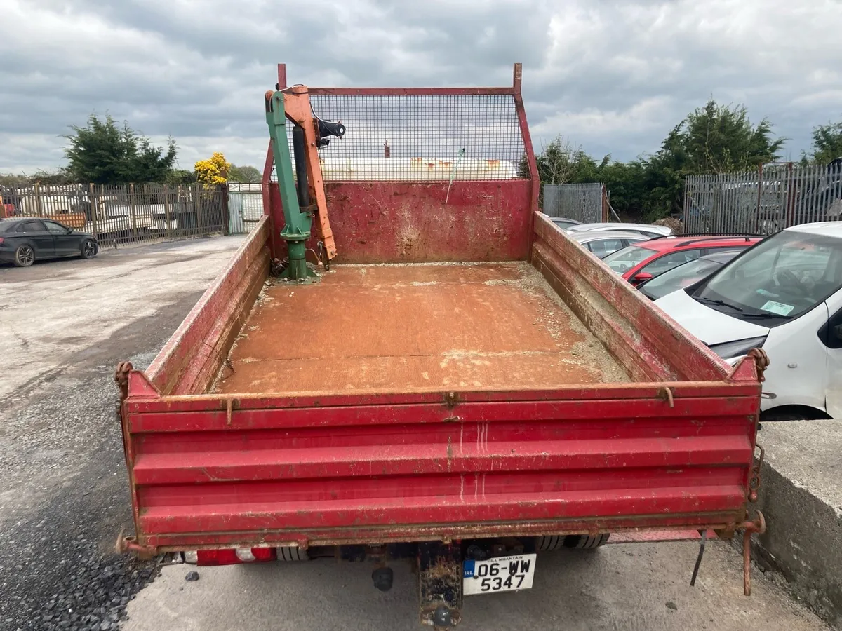Tipper body with crane - Image 2