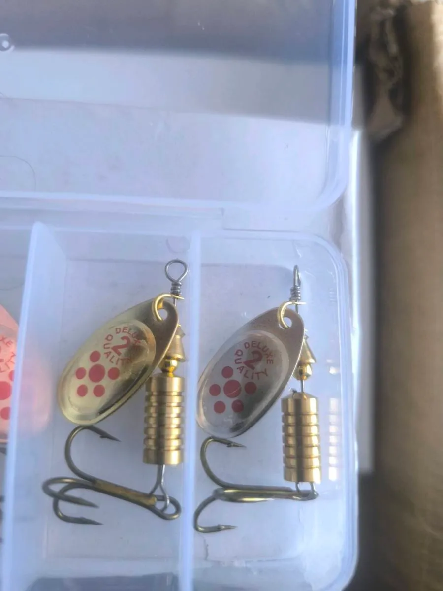 Mepps style spinners X 5 boxed new trout salmon - Image 2