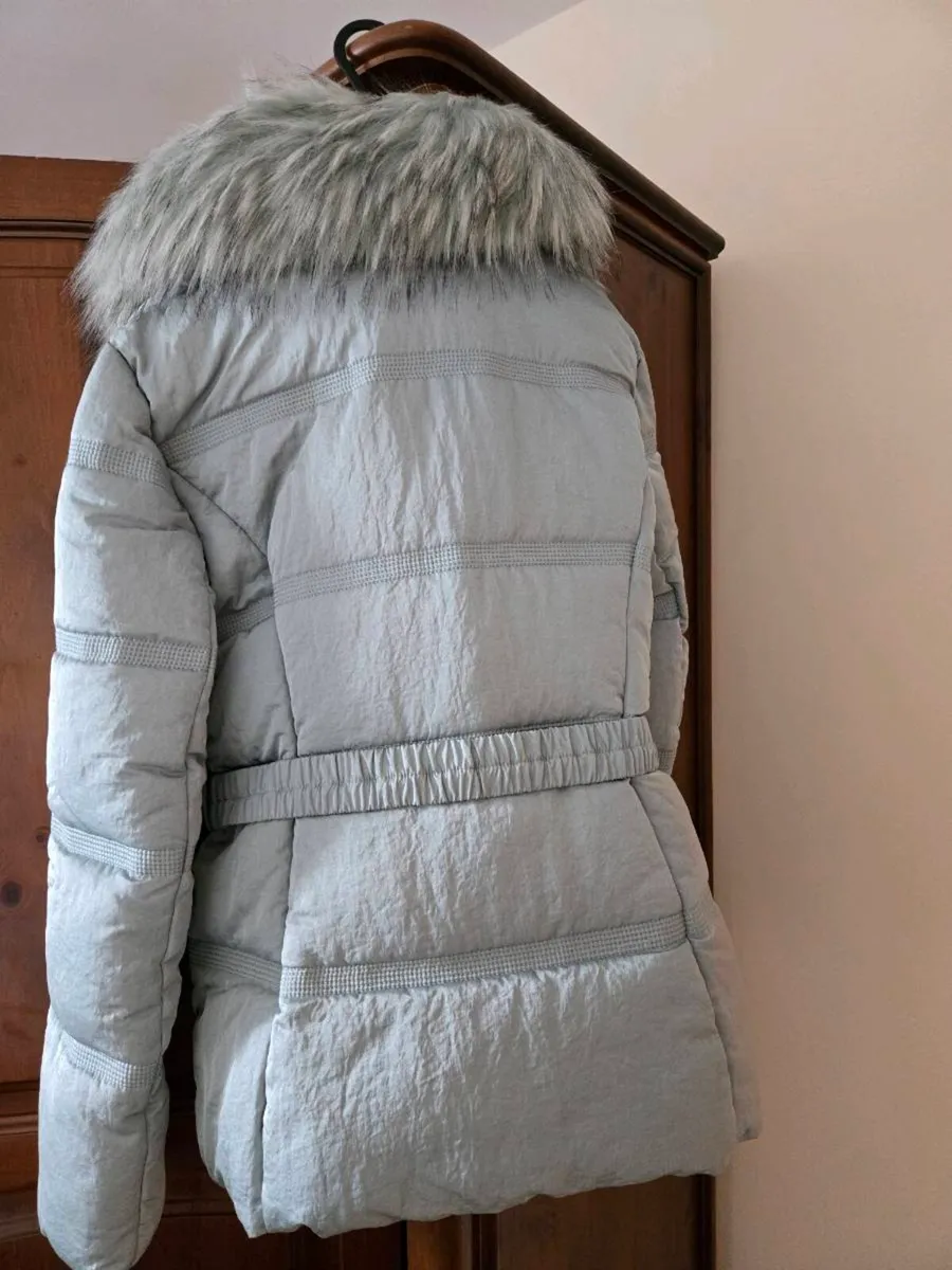 Guess womens jacket uk size 12 - Image 2