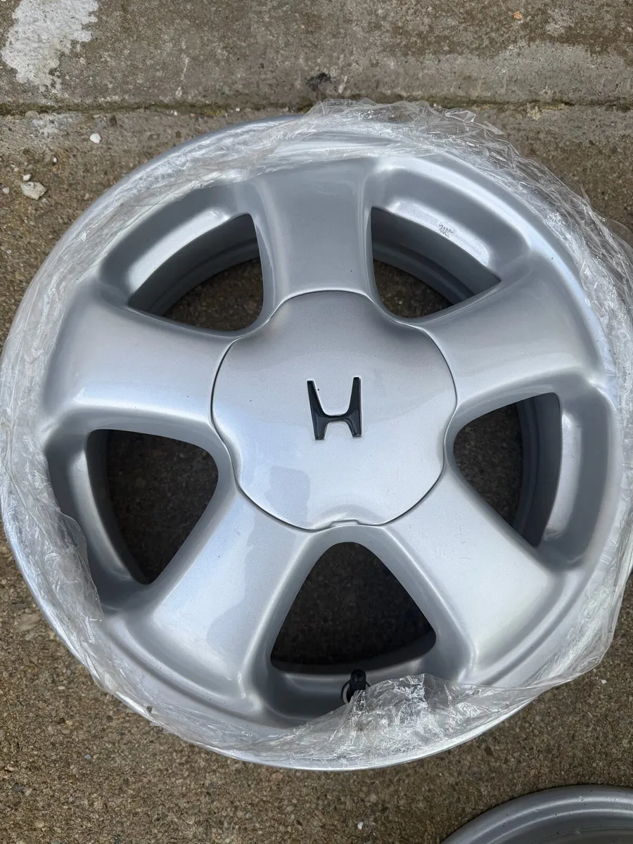 Honda civic EG6 alloys - Image 3