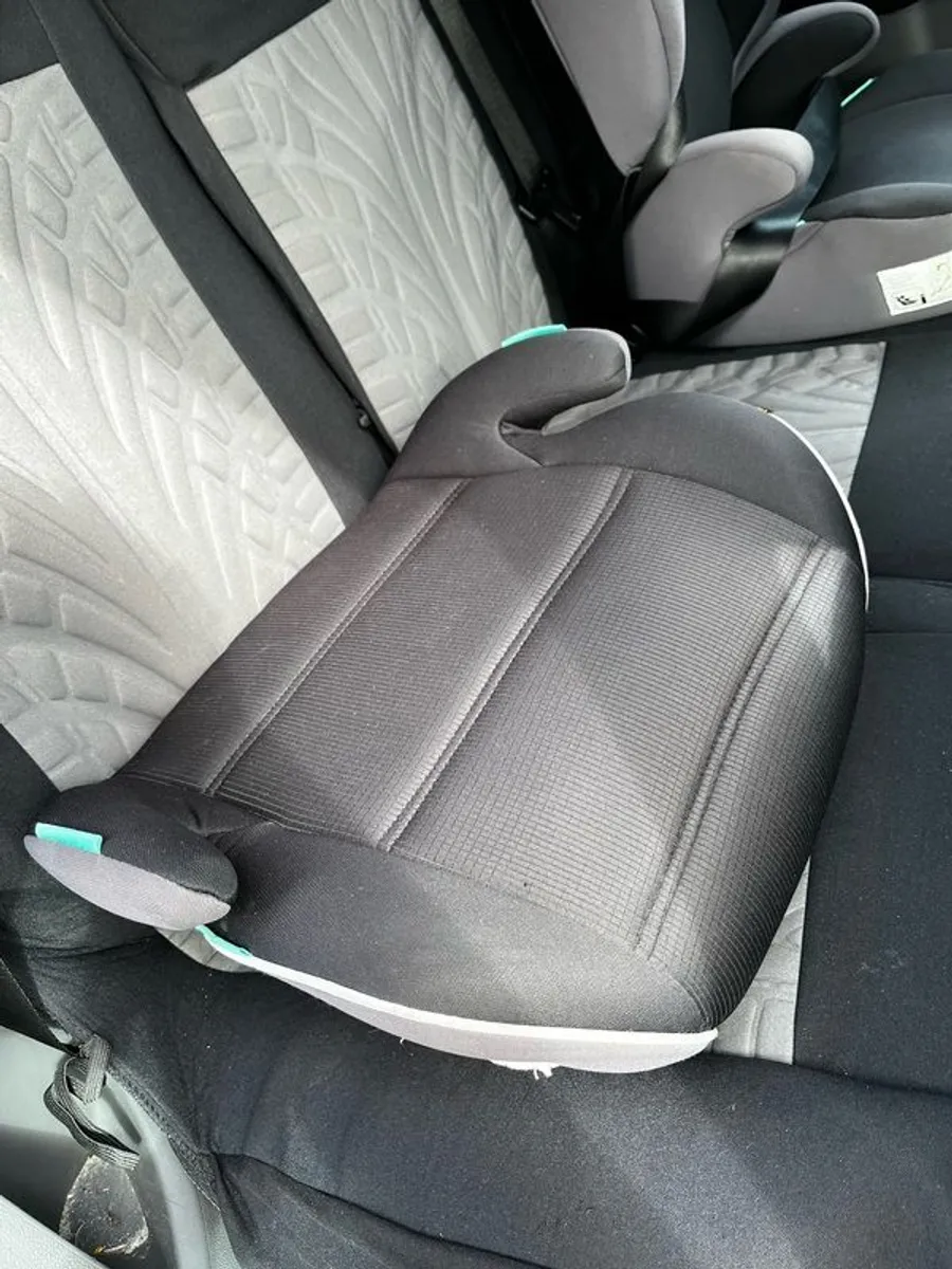 Booster and kids seat - Image 2