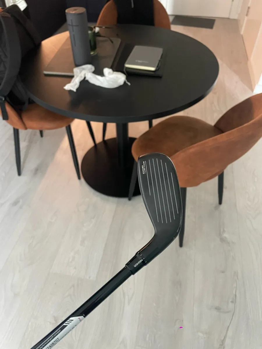 Left Hand Taylormade QI10 Hybrid - Image 2