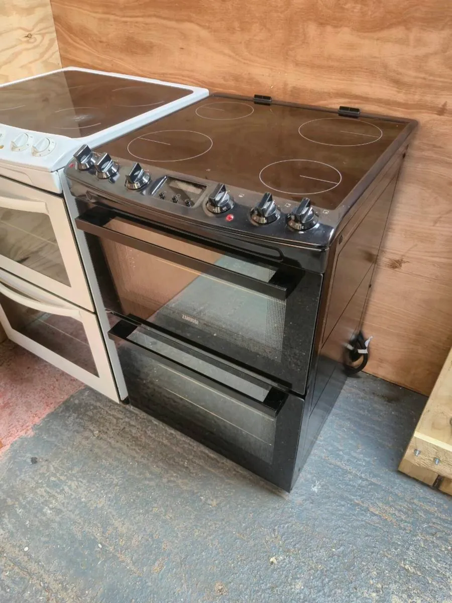 Zanussi Freestanding Electric Cooker 60cm - Image 1
