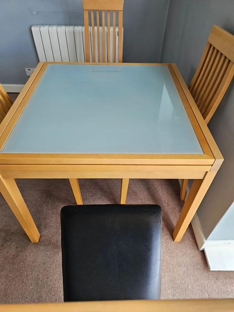 Table and Chairs - Image 3