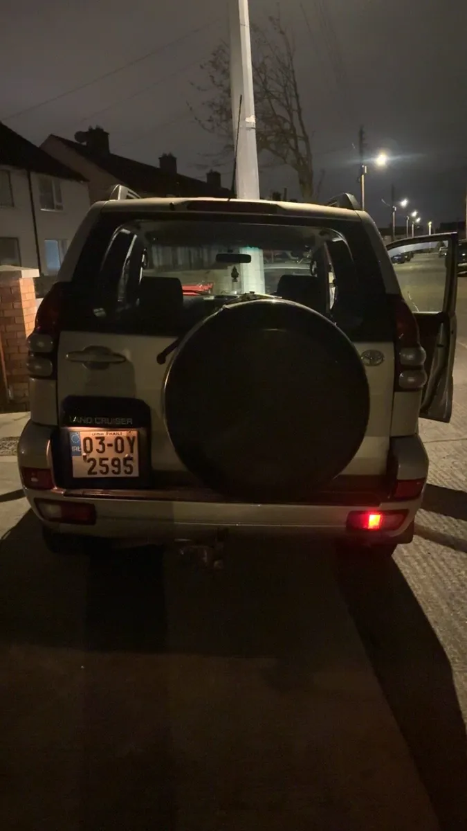 Toyota Land Cruiser - Image 4