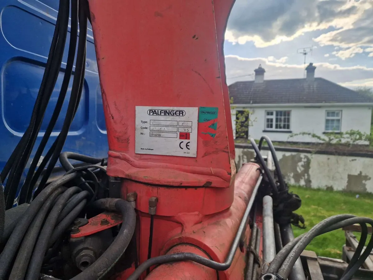 2009 DAF LF tilt and slide crane - Image 4